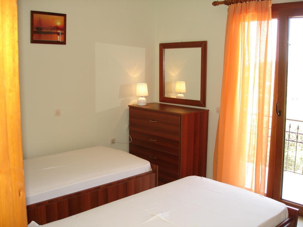 Paschos Rooms Сивота Экстерьер фото